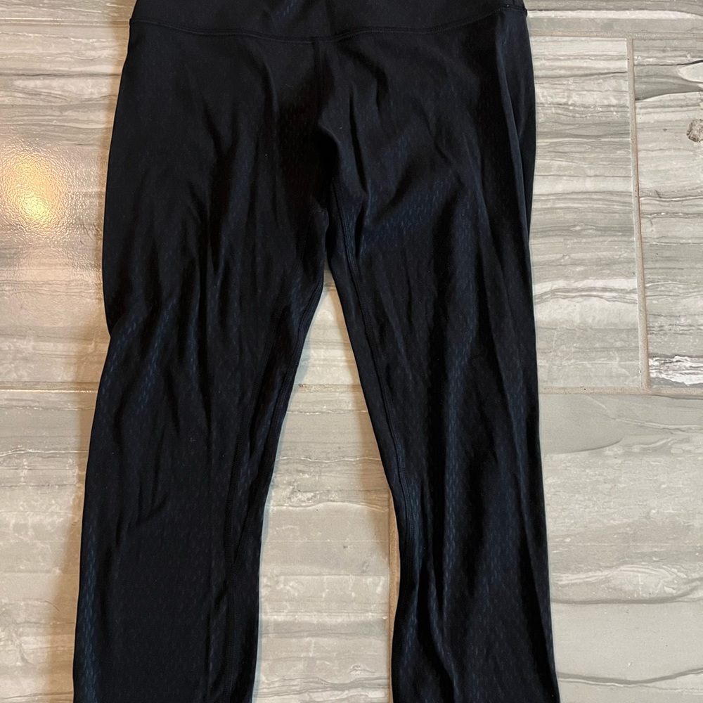 Lululemon - Picture 4 of 5